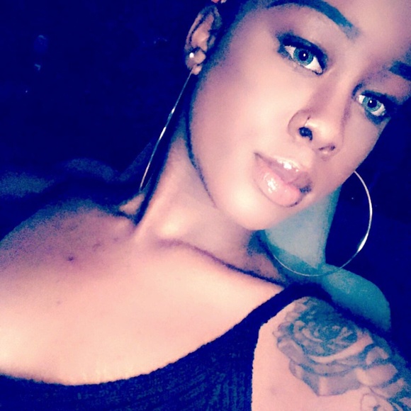 Meet you Posher - Picture 1 of 2